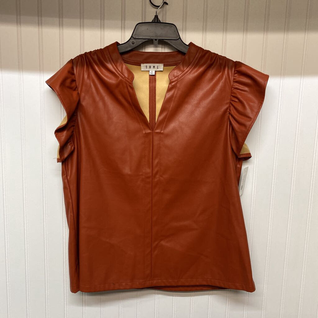 SLEEVELESS PLEATHER TOP