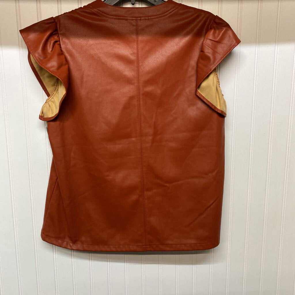 SLEEVELESS PLEATHER TOP