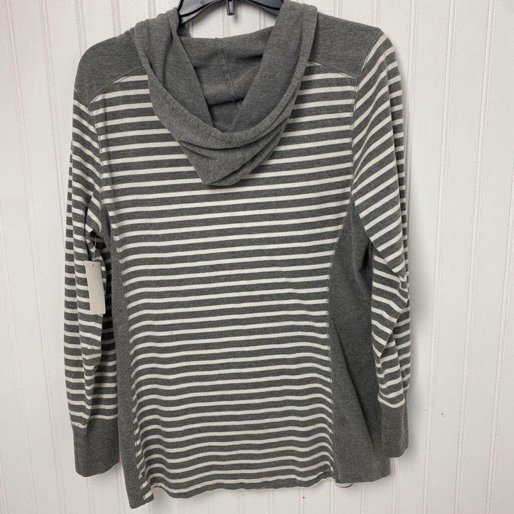 HOODED LONG SLEEVED