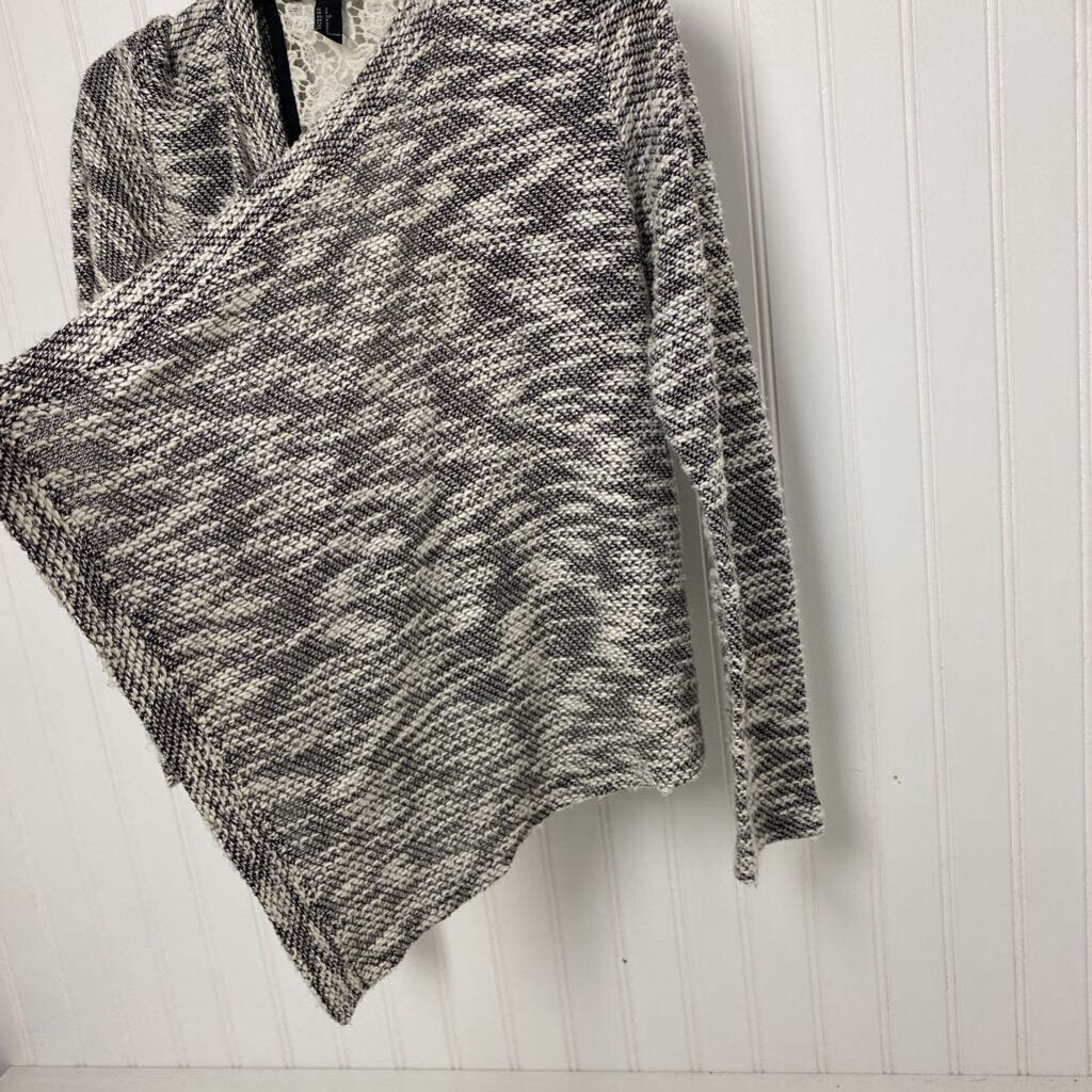 SHORT CARDIGAN W/ LACE