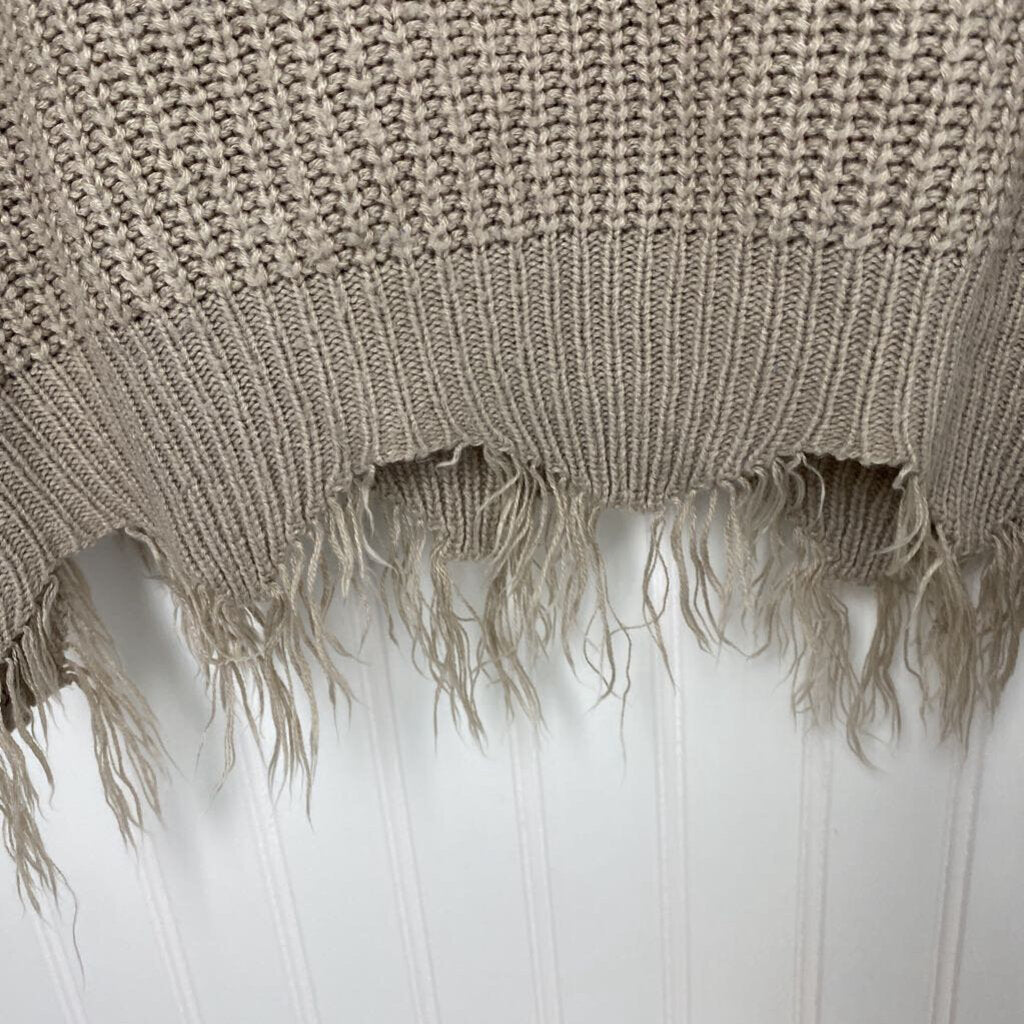 CROPPED WITH FRINGE SWEATER