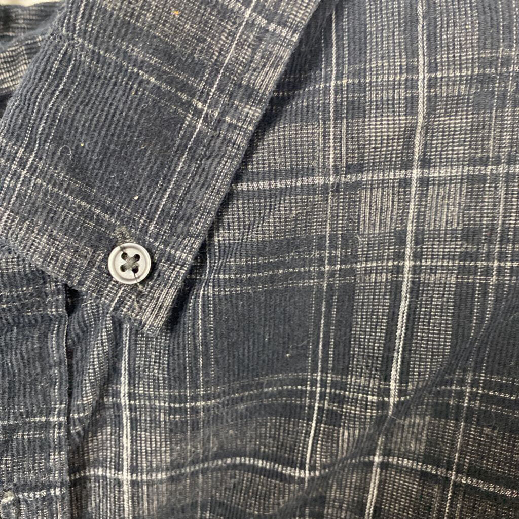 LONG SLEEVE CORDUROY BUTTON UP