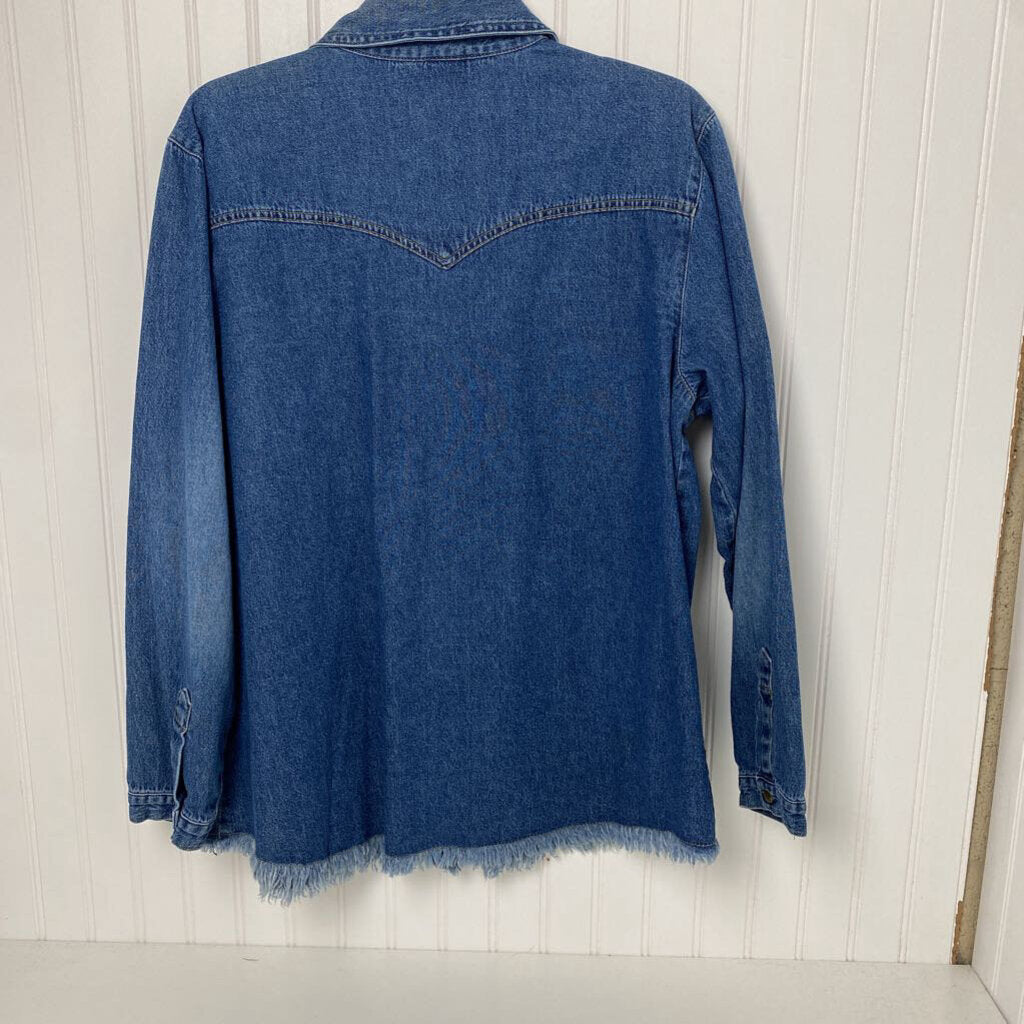 EMBELLISHED LONG SLEEVE DENIM BUTTON UP
