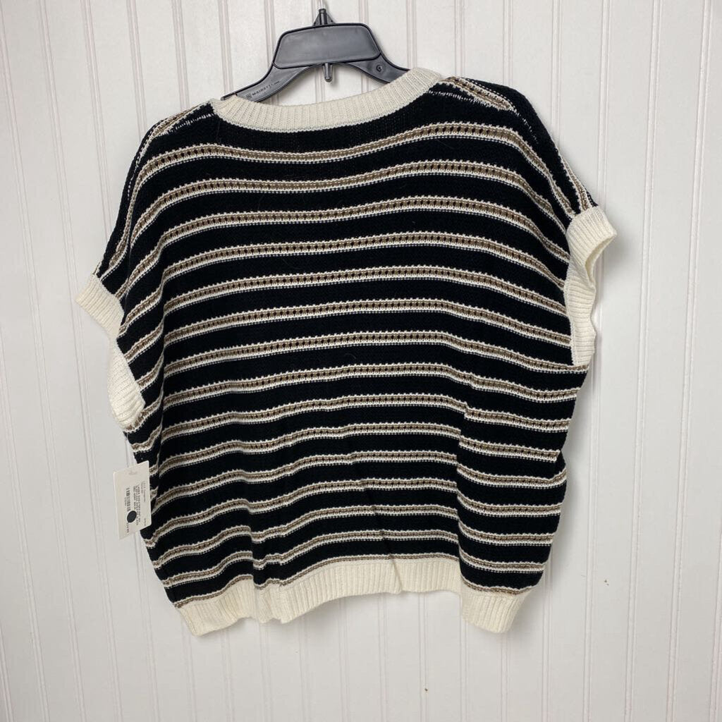 SLEEVLESS SWEATER