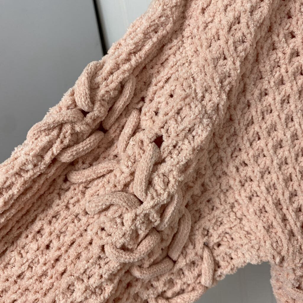 LOOSE KNIT LACED SIDES