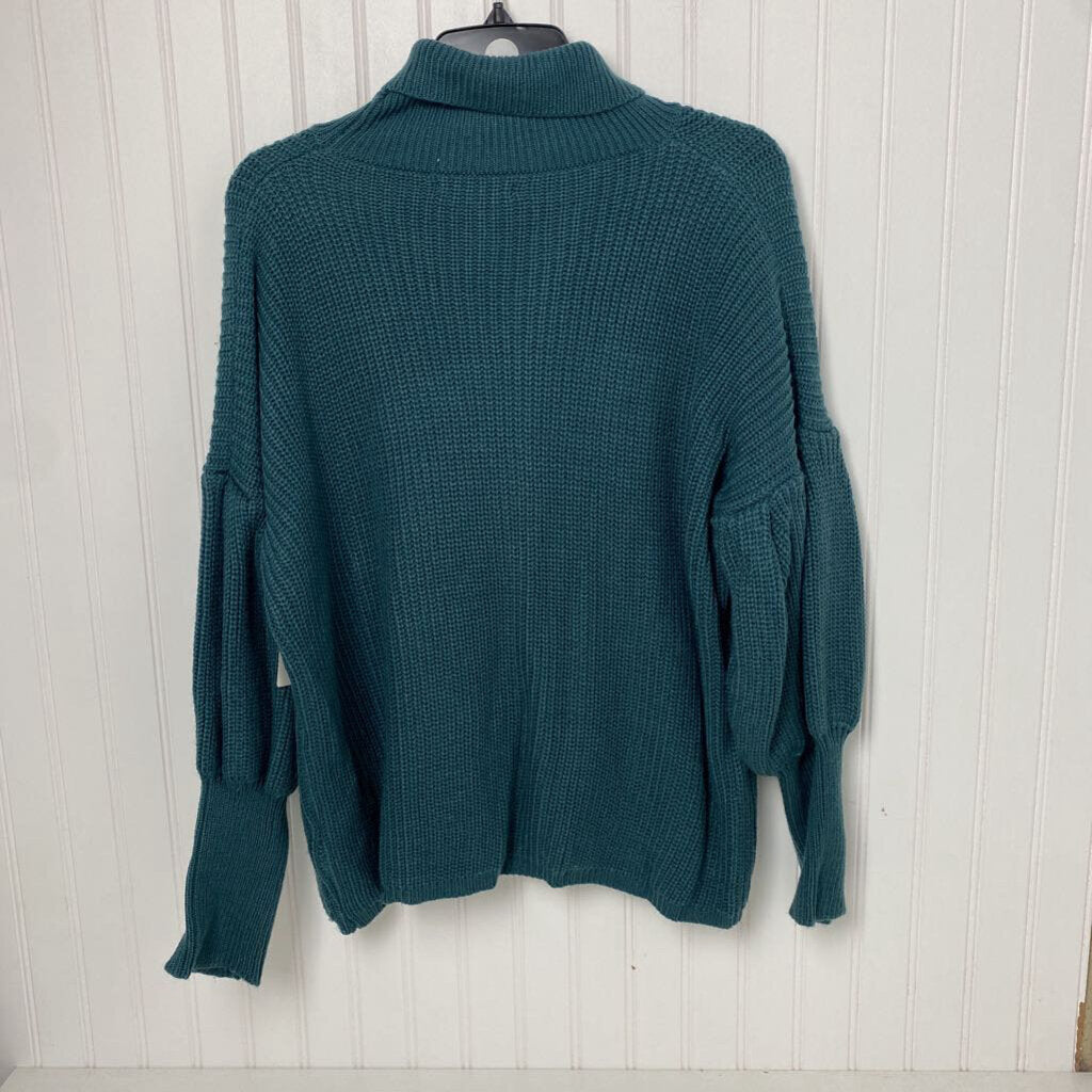 TURTLE NECK SWEATER