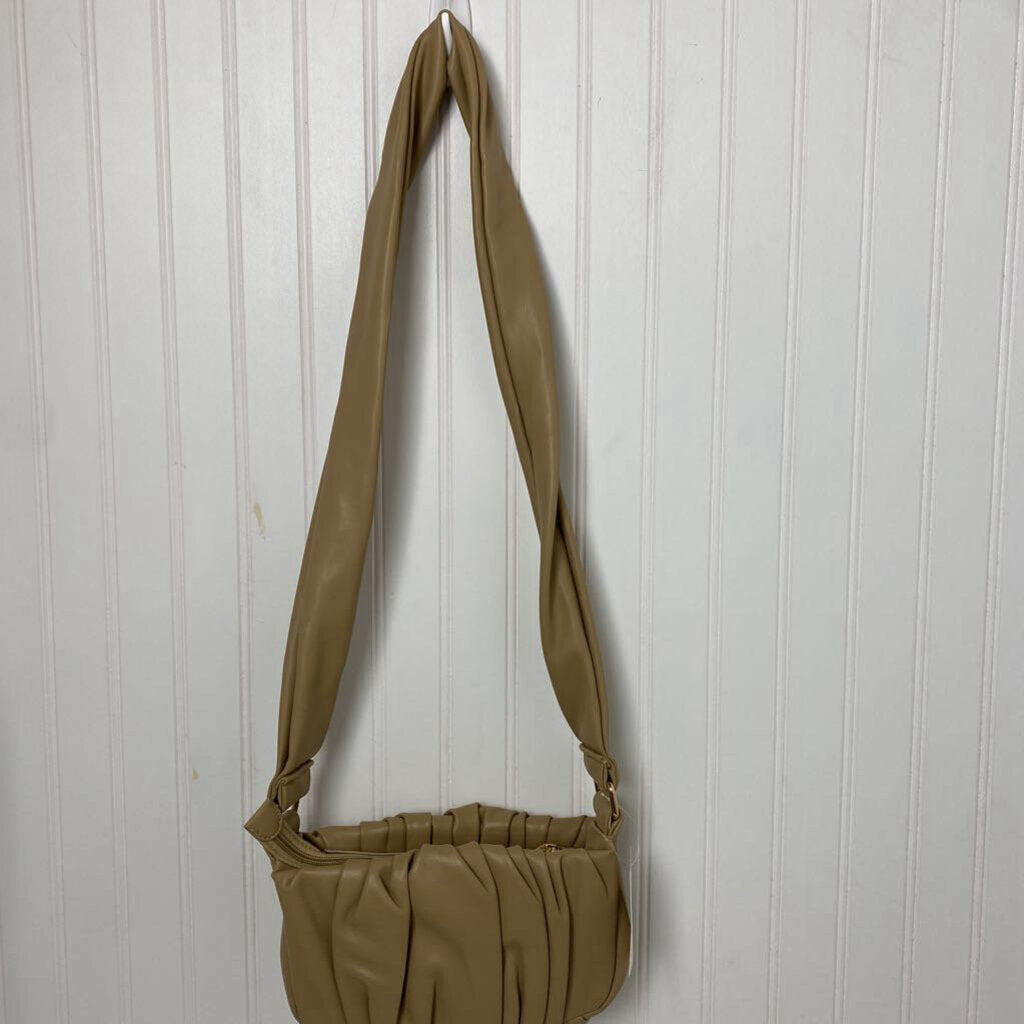 GATHERED SHOULDER BAG