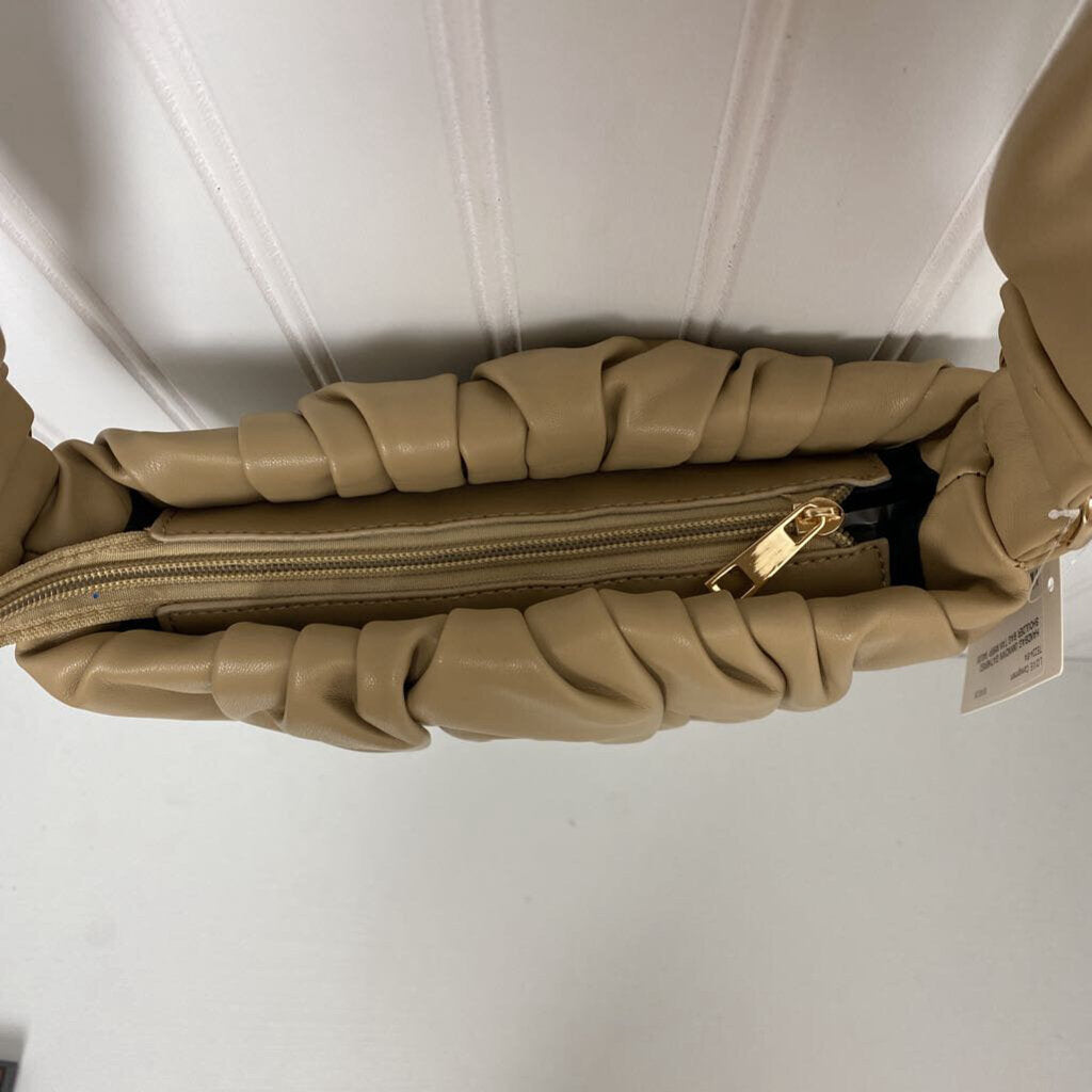 GATHERED SHOULDER BAG
